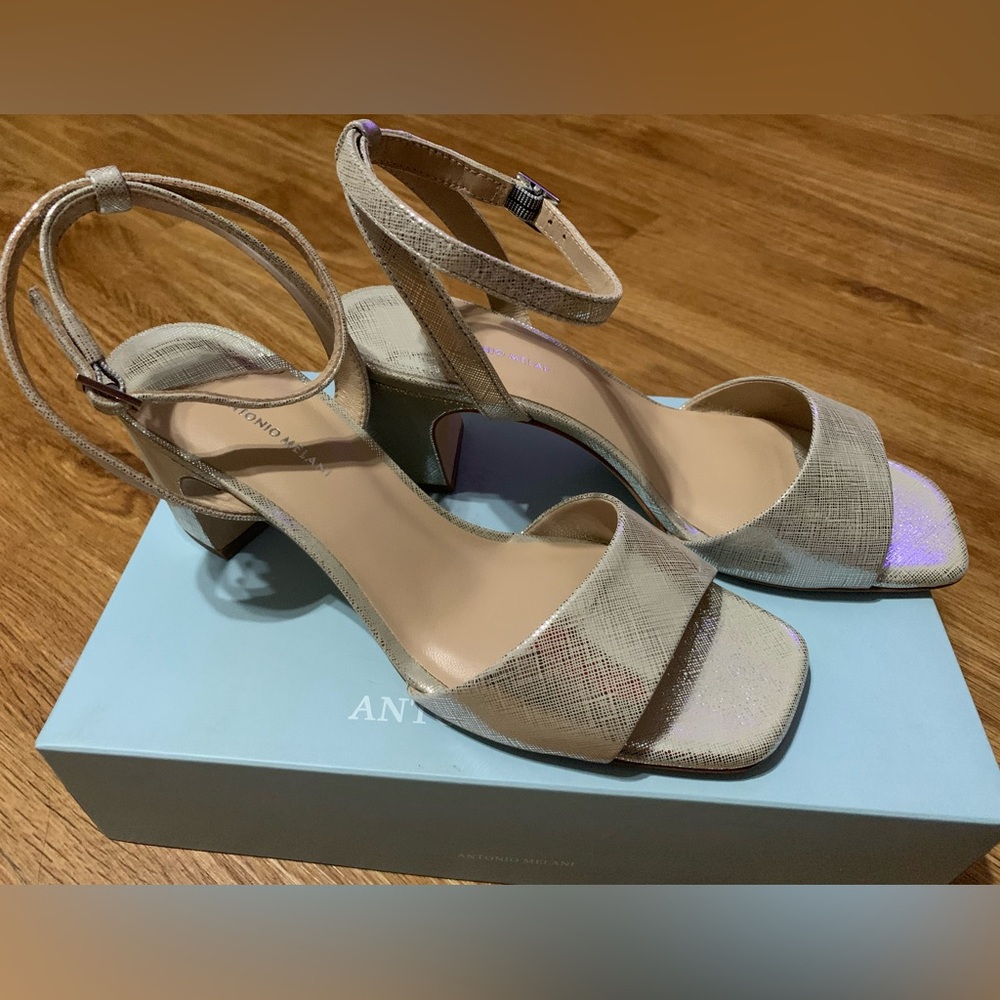 ANTONIO MELANI Arla silver heels